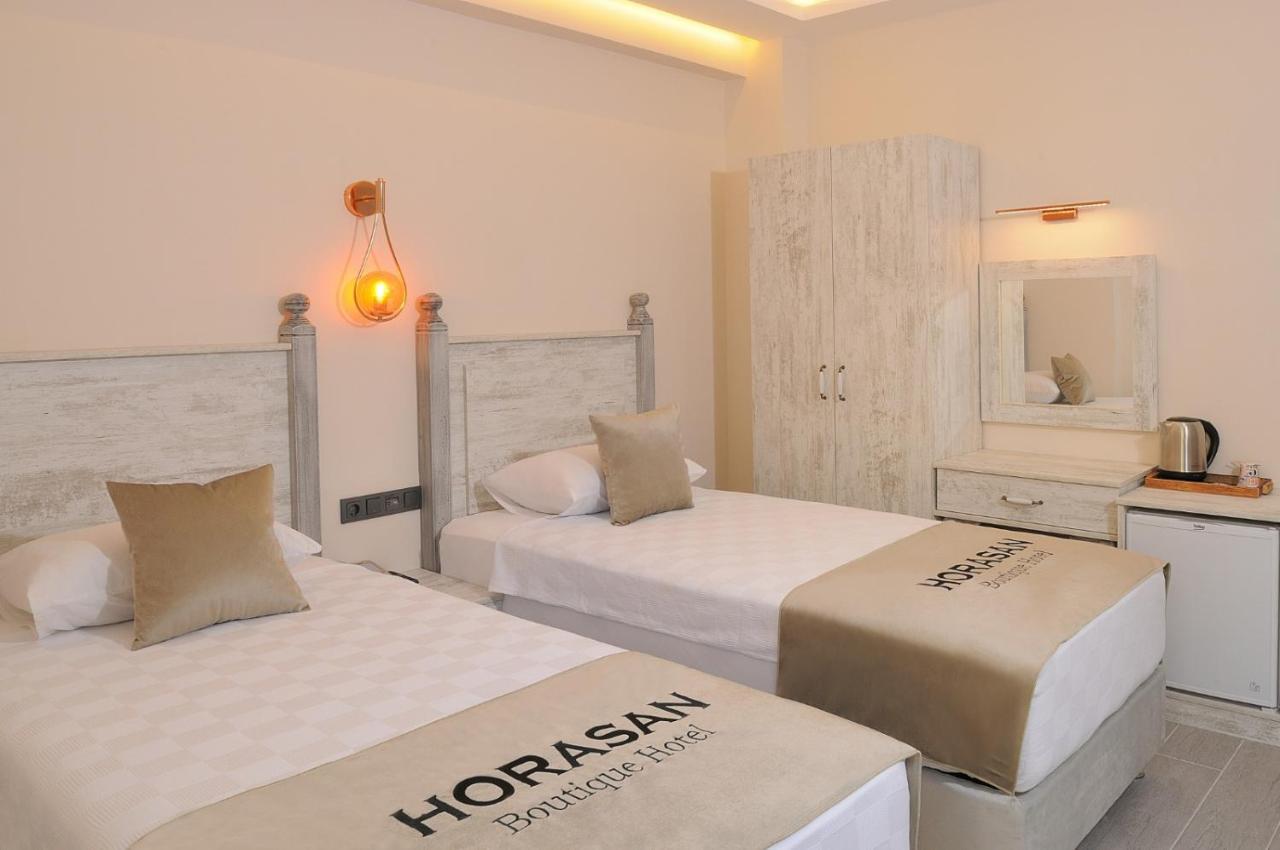 Horasan Hotel Çeşme エクステリア 写真